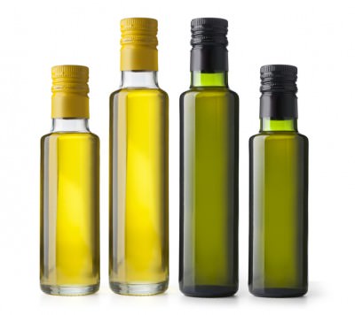 Higher quality olive oils will usually come in darker bottles, to prevent sunlight from turning the oil rancid