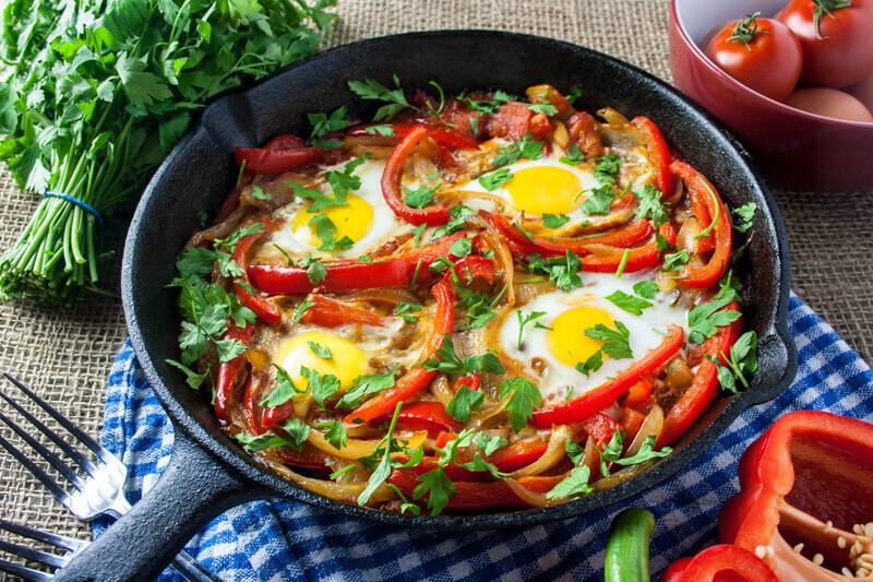 Baked Eggs Skillet With Red Peppers And Onions » The Candida Diet
