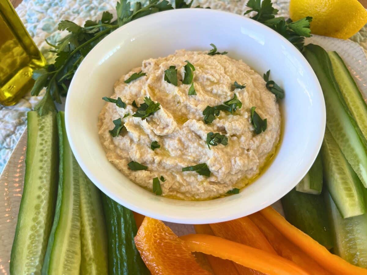 cauliflower hummus